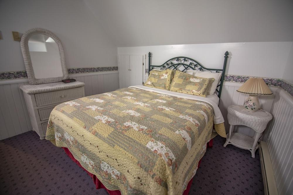 Ridges Inn & Suites photo 96