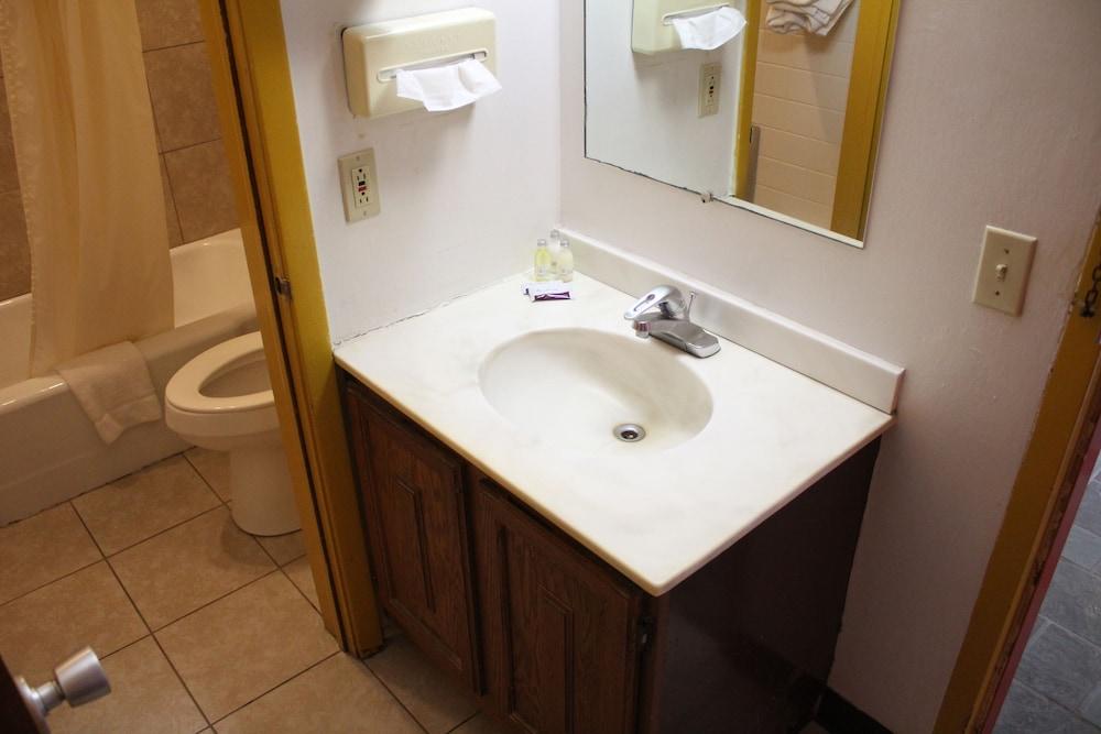 Grapevine Inn photo 21