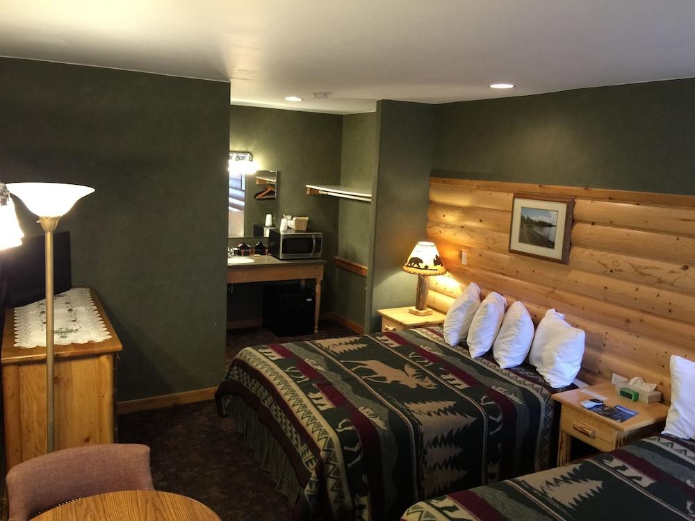 The Historic Madison Hotel Motel photo 79