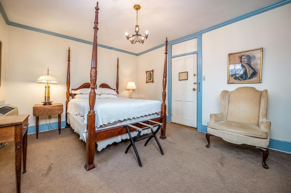 Wayside Inn photo 39