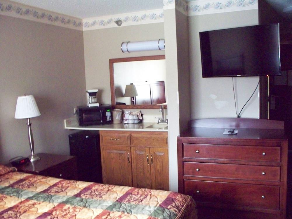 Country Inn Deerwood photo 36