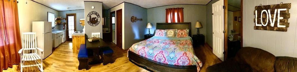 Smoky View Cottages & RV Resorts photo 43
