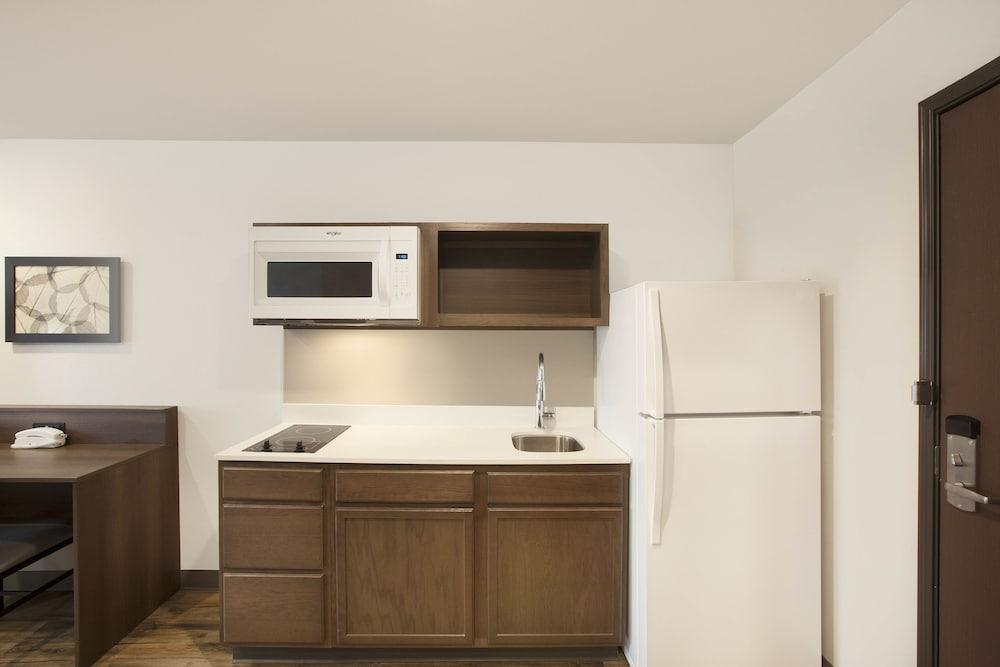WoodSpring Suites West Monroe I-20 photo 14