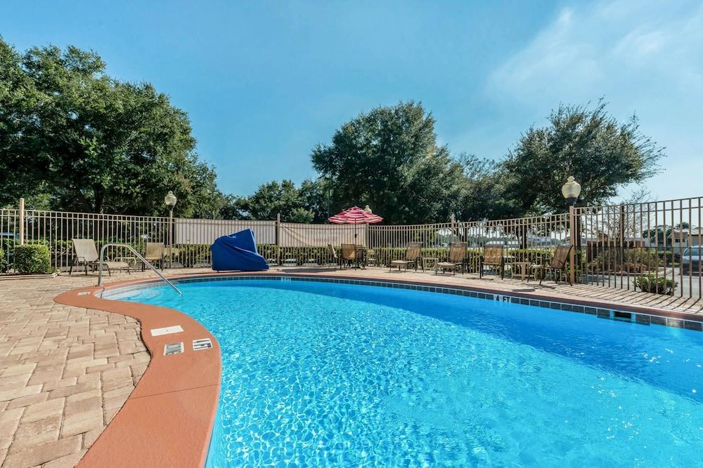 Sleep Inn and Suites - Ocala / Belleview photo 35