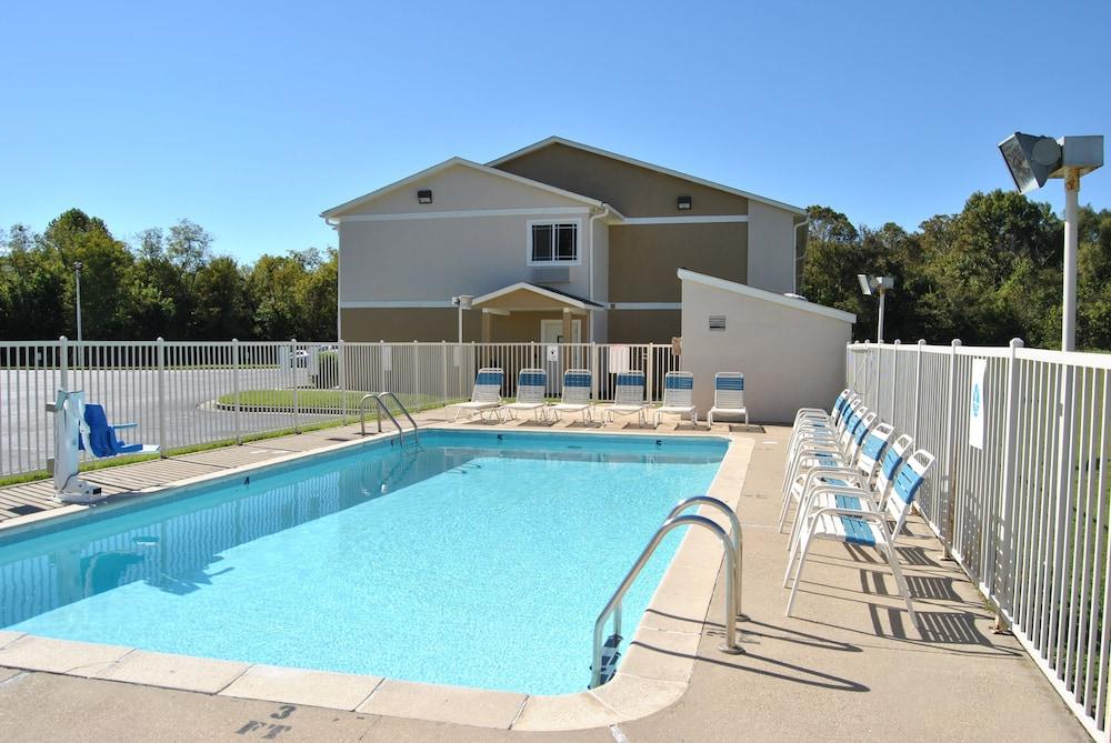 Super 8 by Wyndham Vicksburg photo 8