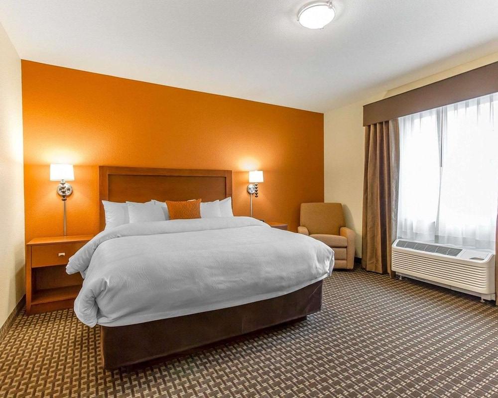 MainStay Suites Stanley photo 12