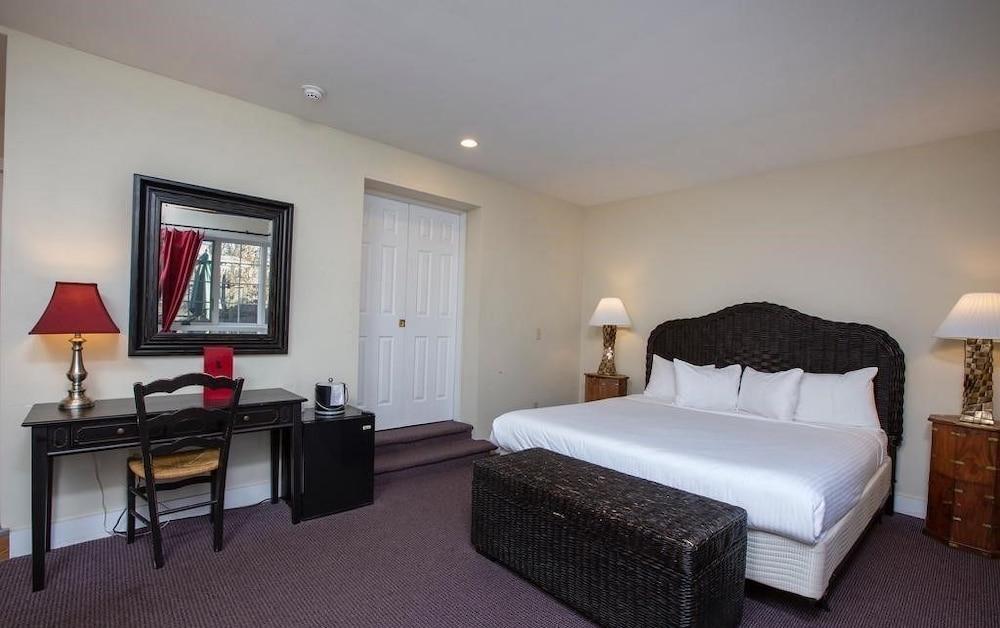 The Raven Resort photo 6