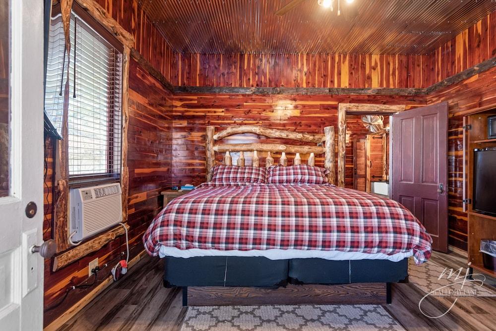 Log Cabin Inn photo 18