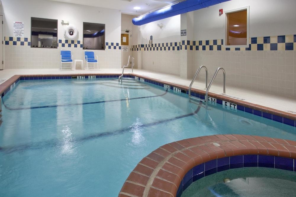 Holiday Inn Express Clanton by IHG photo 26