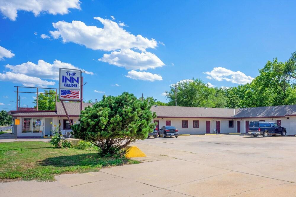 The Inn by El Dorado Lake photo 25