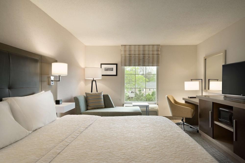 Hampton Inn & Suites Newport/Middletown photo 19
