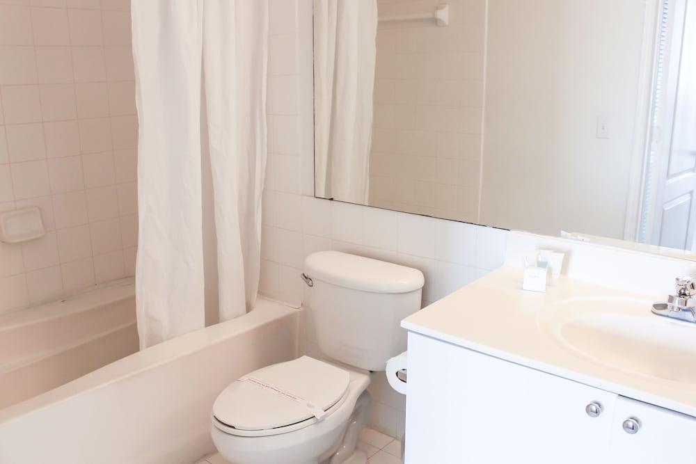 Best Holiday Suites photo 24