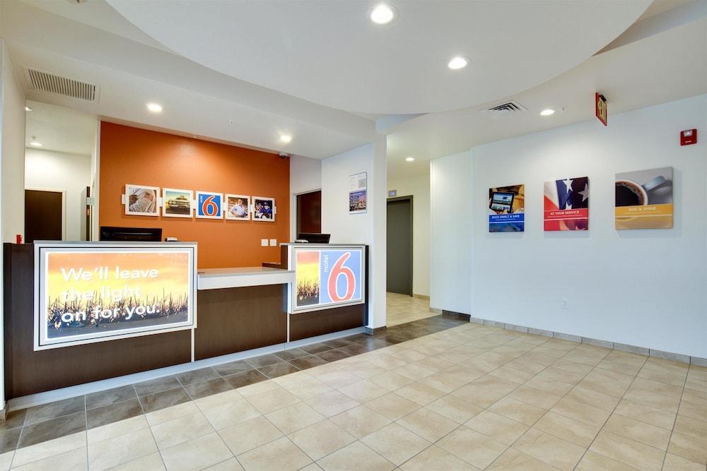 Motel 6 Poplar Bluff, MO photo 2