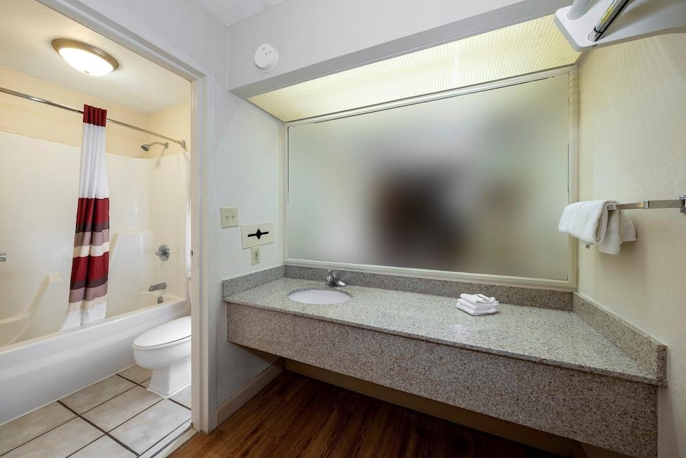 Quality Inn & Suites photo 20