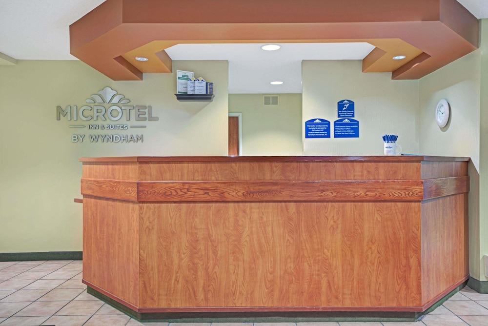 Microtel Inn & Suites by Wyndham Inver Grove Heights/Minneap photo 13