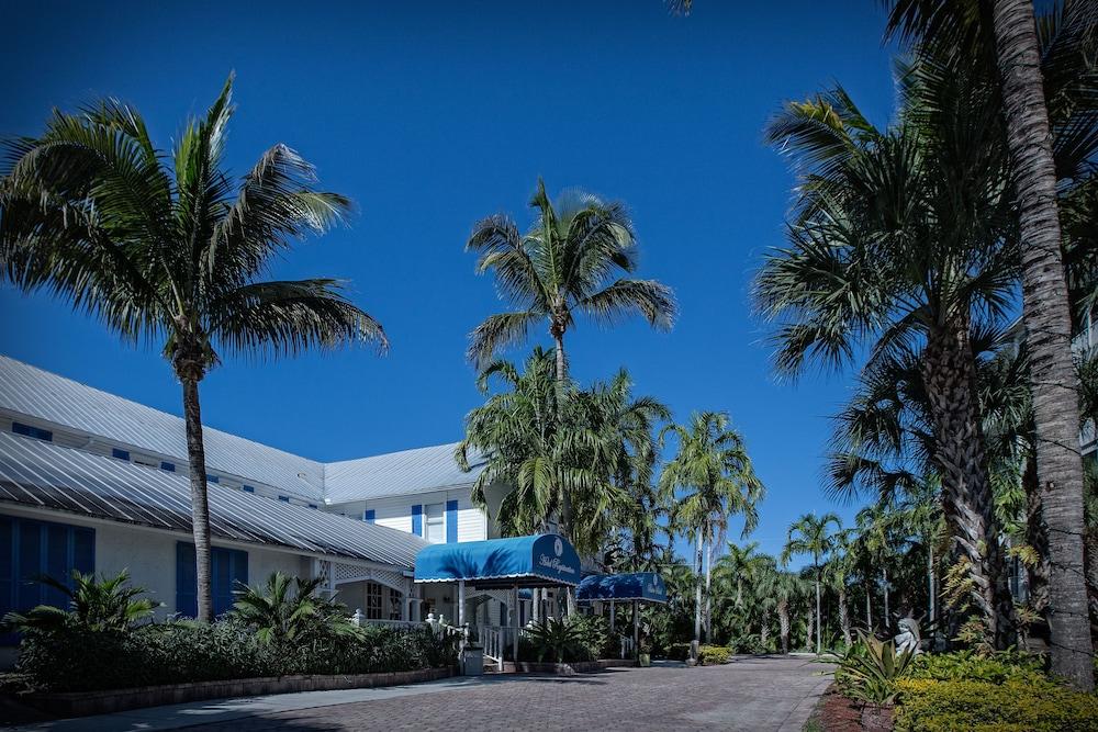 Olde Marco Island Inn and Suites photo 12