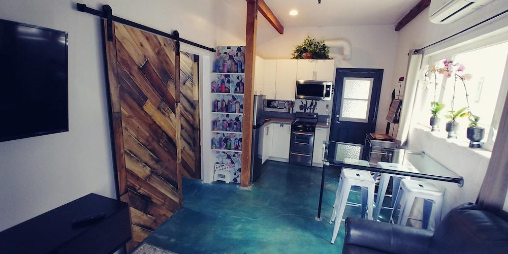 House of Trestles - Hostel photo 68