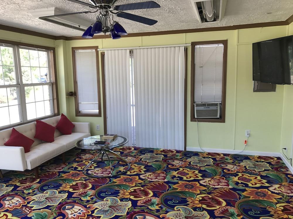 Heritage Inn Mahomet photo 10