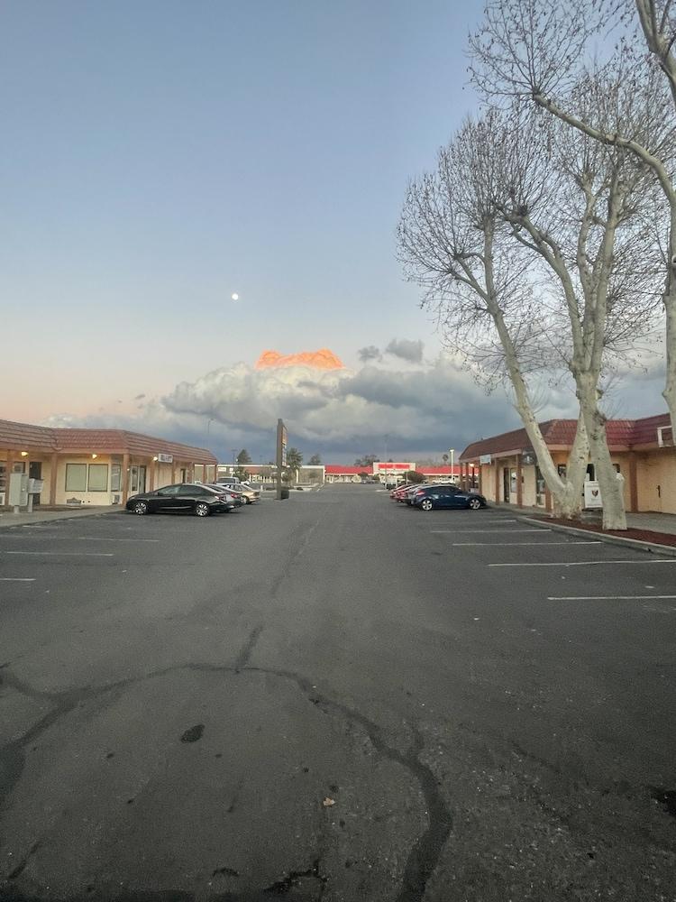 CRYSTAL MOTEL photo 9