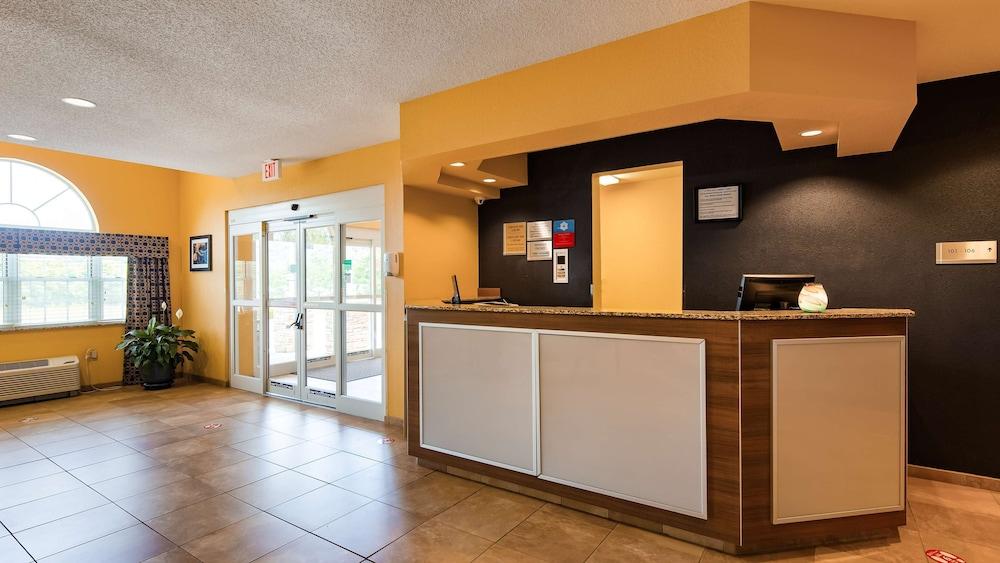 SureStay Plus Hotel by Best Western Keyser photo 24