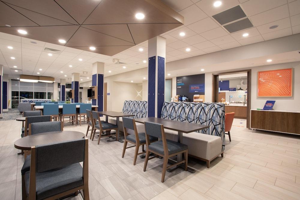 Holiday Inn Express and Suites Burley by IHG photo 45