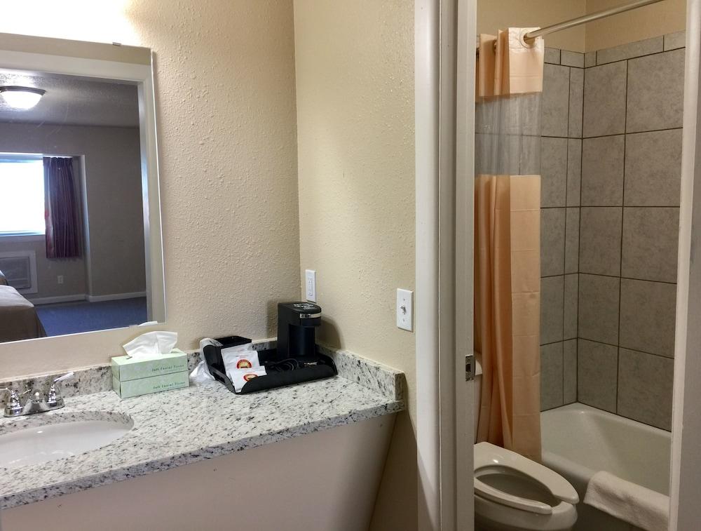 Downtown Motel photo 14