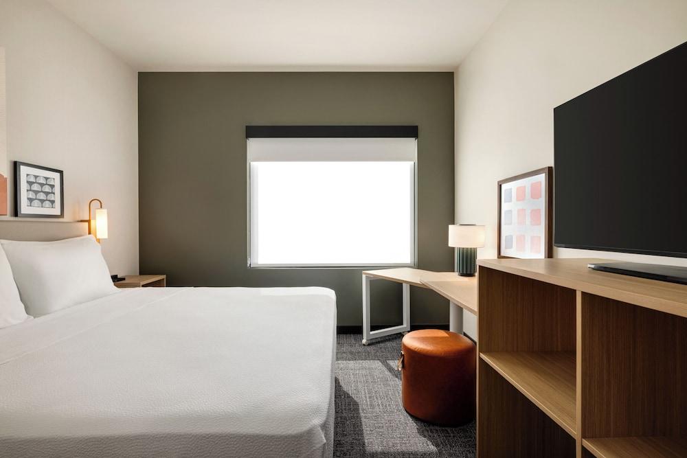 Spark By Hilton Las Vegas Airport photo 22