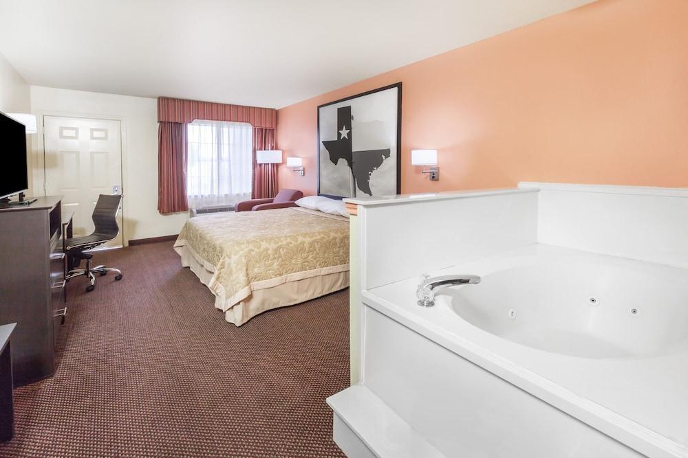 Premier Inn Palestine photo 14