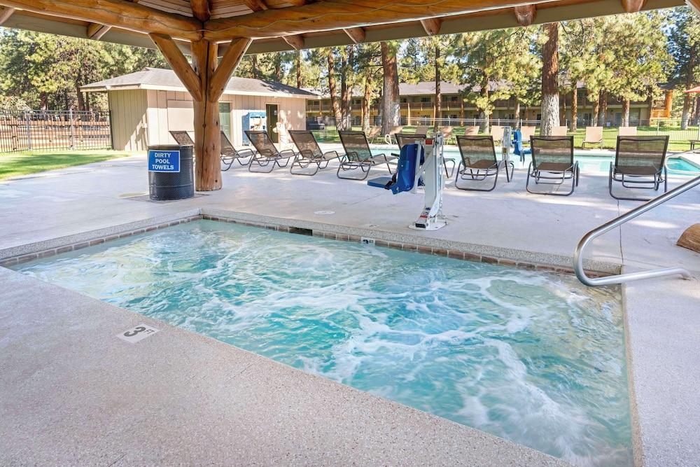 Best Western Ponderosa Lodge photo 41