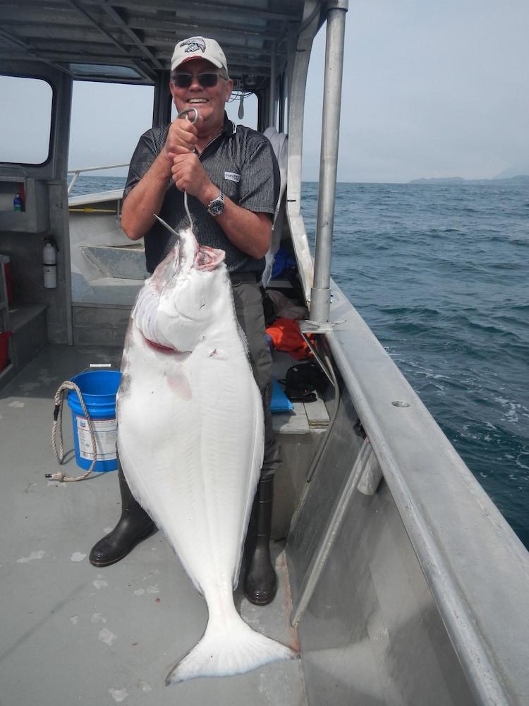 Zachar Bay Lodge Inc photo 35
