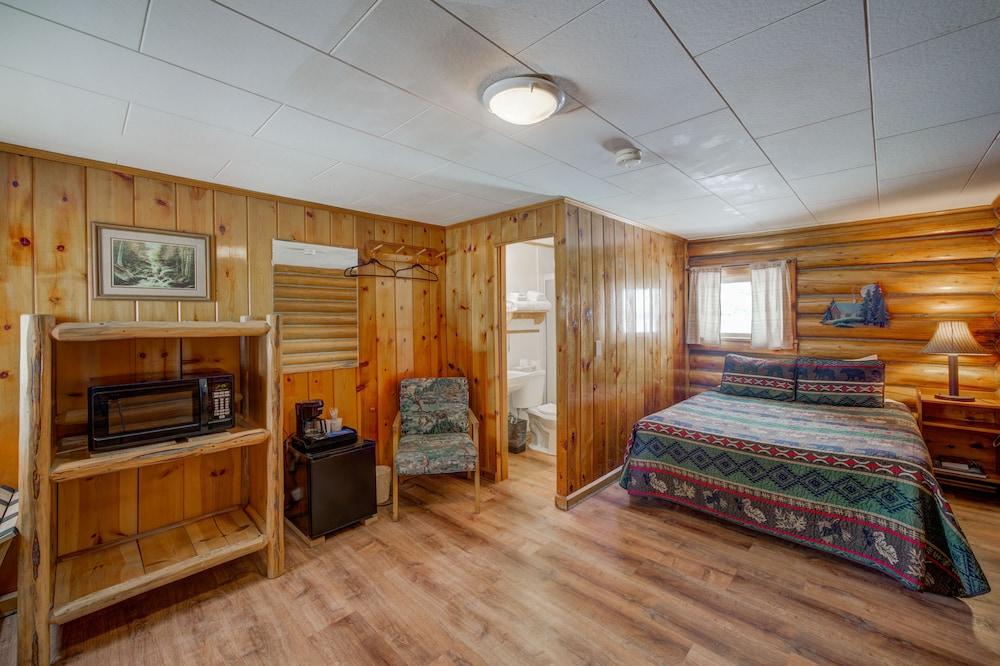 Sportsmans Lodge photo 17