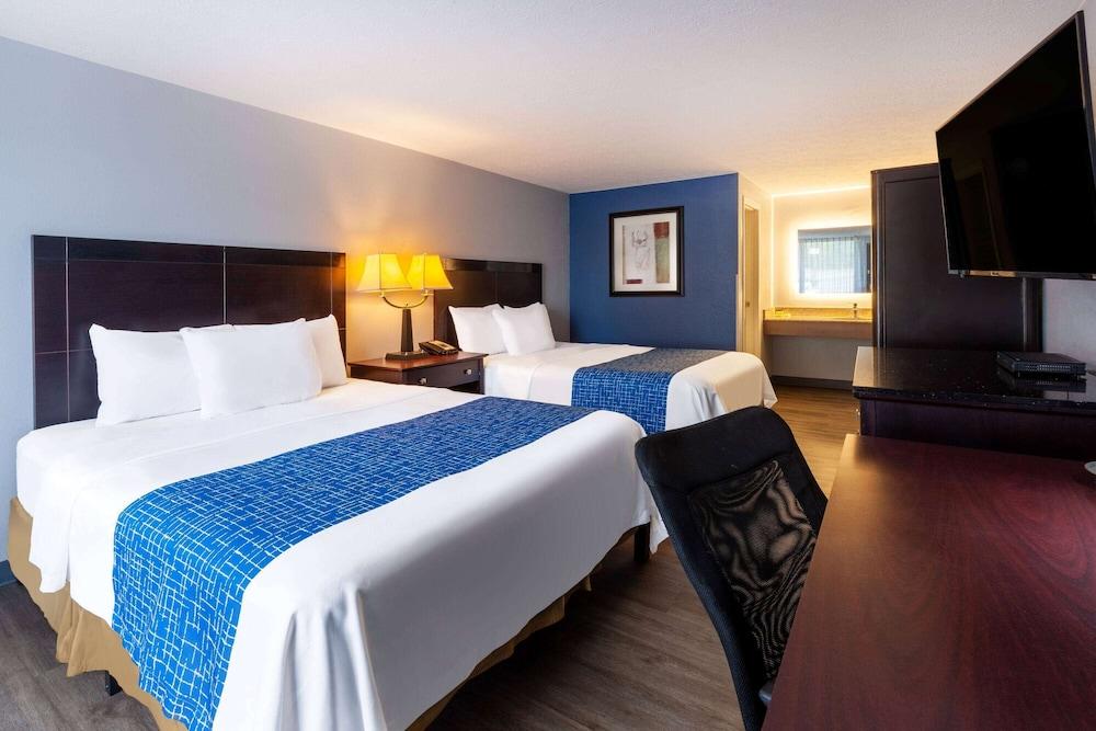 Travelodge By Wyndham Charles Town/Harpers Ferry photo 14