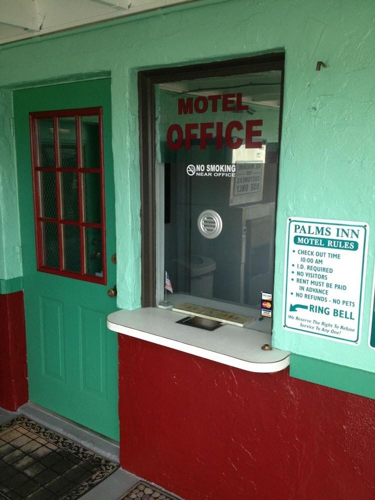 Palms Inn photo 12