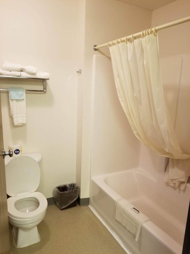 Bilmar Inn & Suites by Hotel O Hwy 77 photo 90
