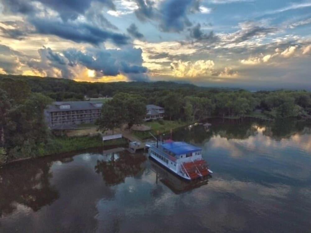 Paddle Wheel Inn photo 49