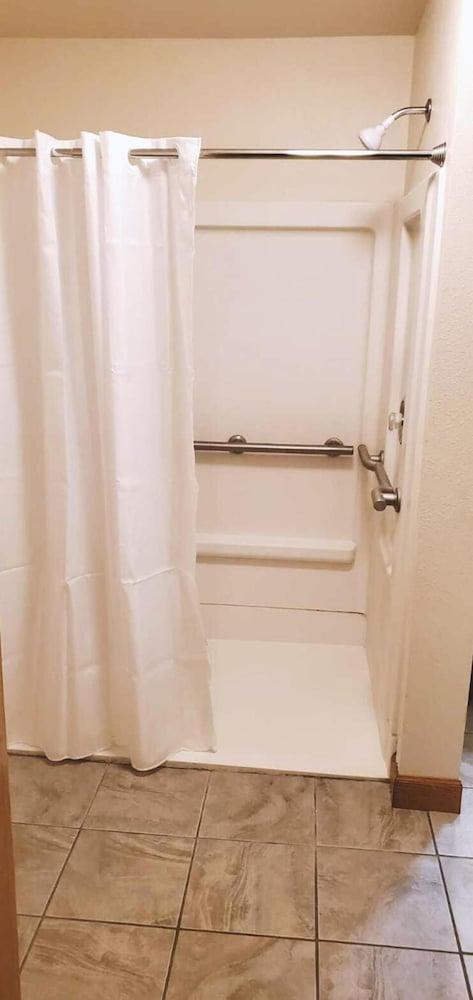 Coratel Inn & Suites By Jasper McCook photo 21