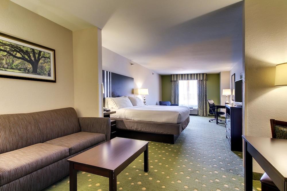 Holiday Inn Express & Suites Live Oak by IHG photo 61