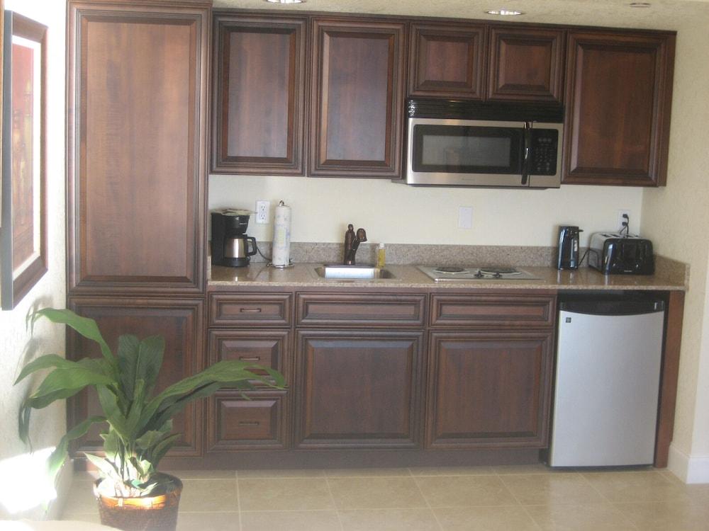 Beso Del Sol Resort photo 41