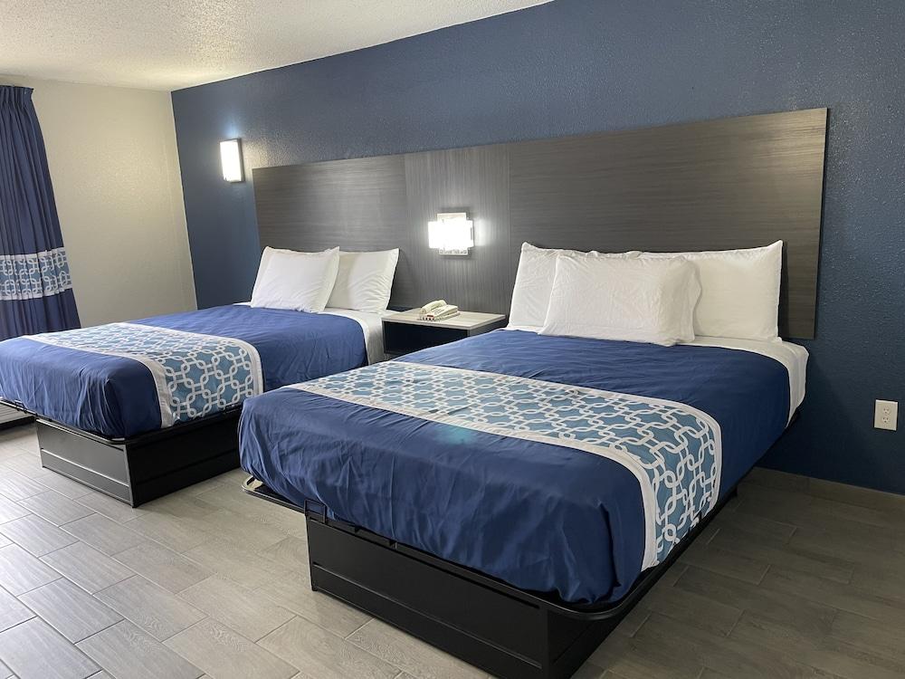 Executive Inn photo 3