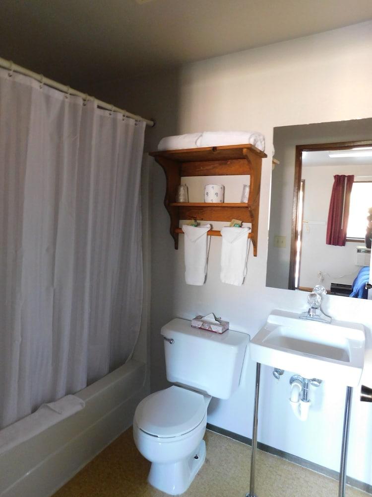 Packwood Inn photo 23