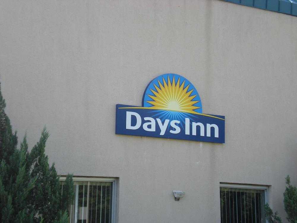Days Inn by Wyndham West Point photo 14