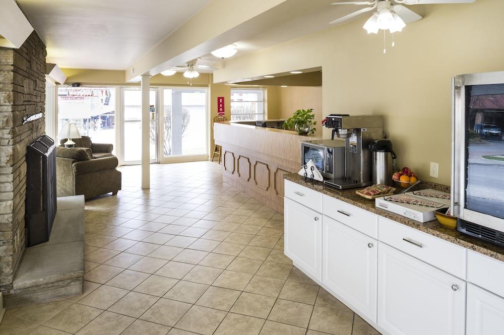 Belle Aire Motel photo 25