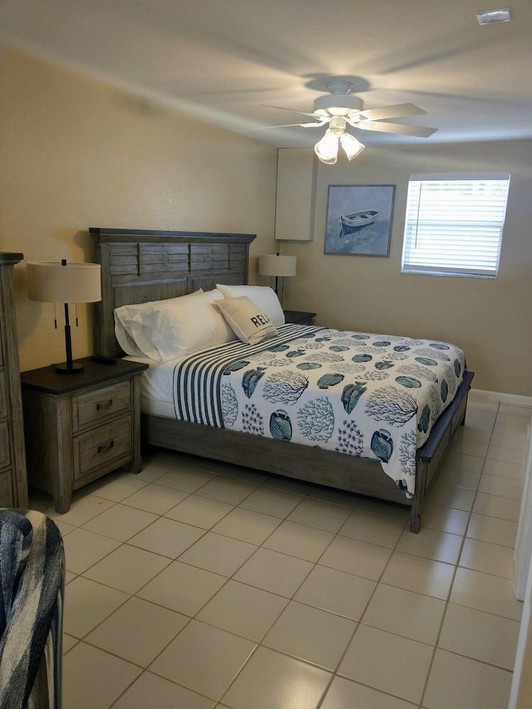 Caribbean Shores Waterfront Resort photo 61