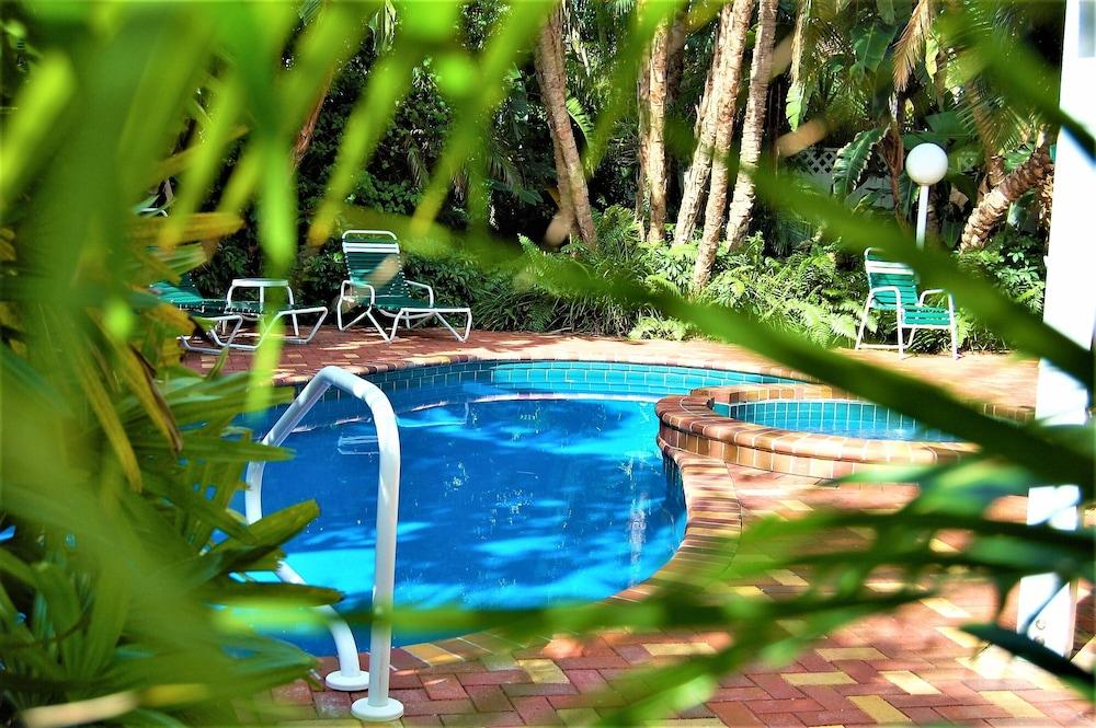 Siesta Palms By the Beach — hotel in Siesta Key