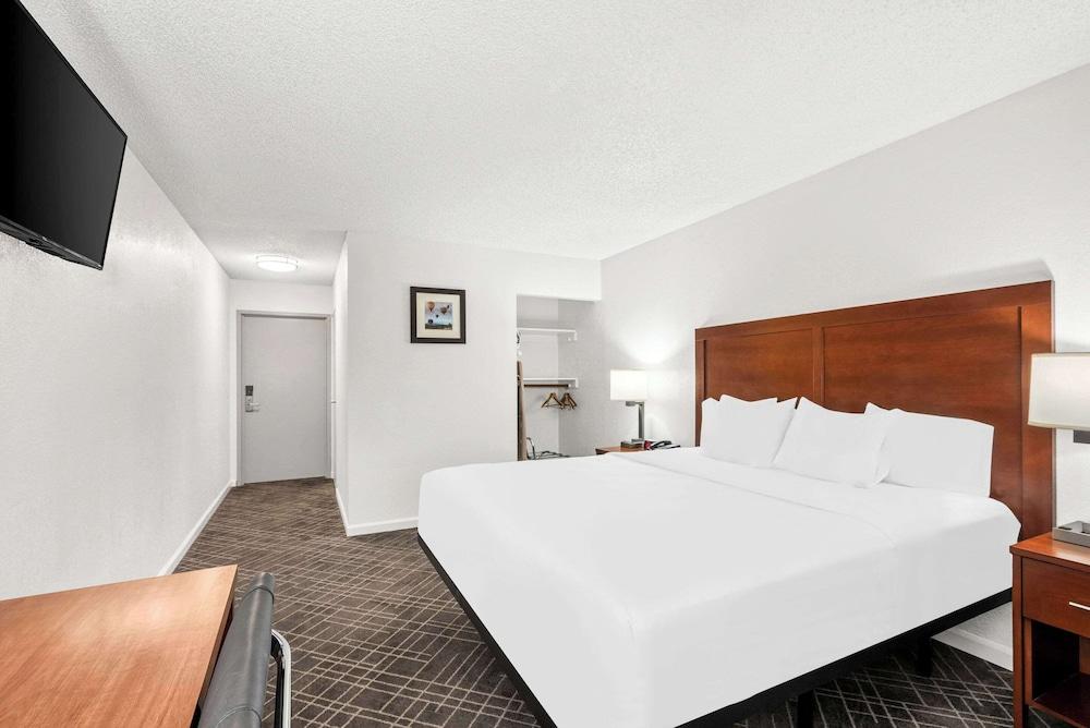 Comfort Inn Yreka I-5 photo 32