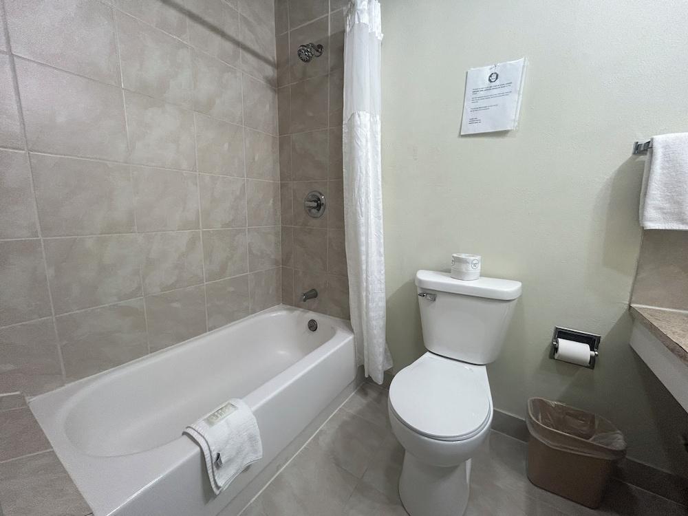Gateaway Motel Broken Bow NE photo 10