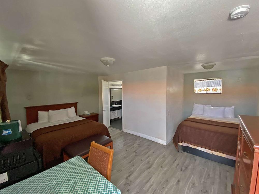 Rodeway Inn Ventura Midtown photo 28
