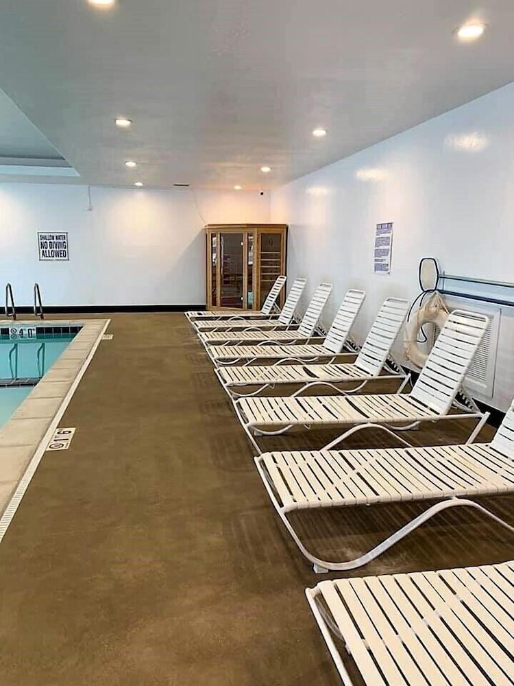 CB&M Executive Suites photo 49
