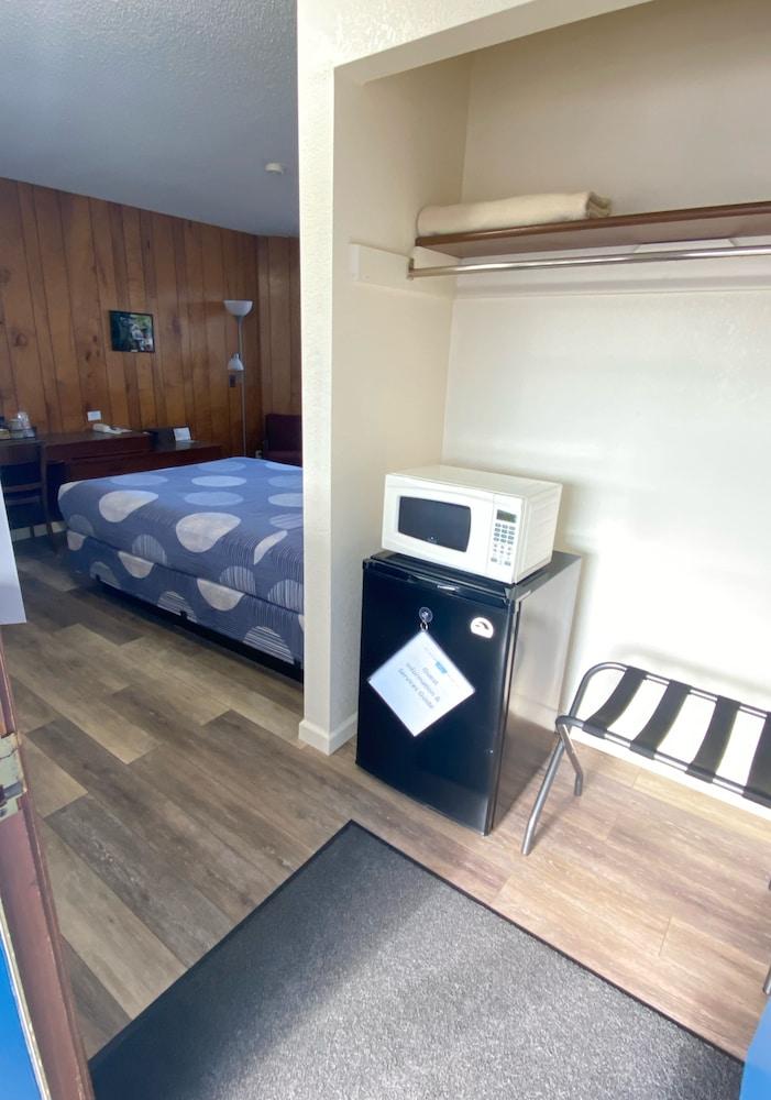 Waterway Inn photo 2