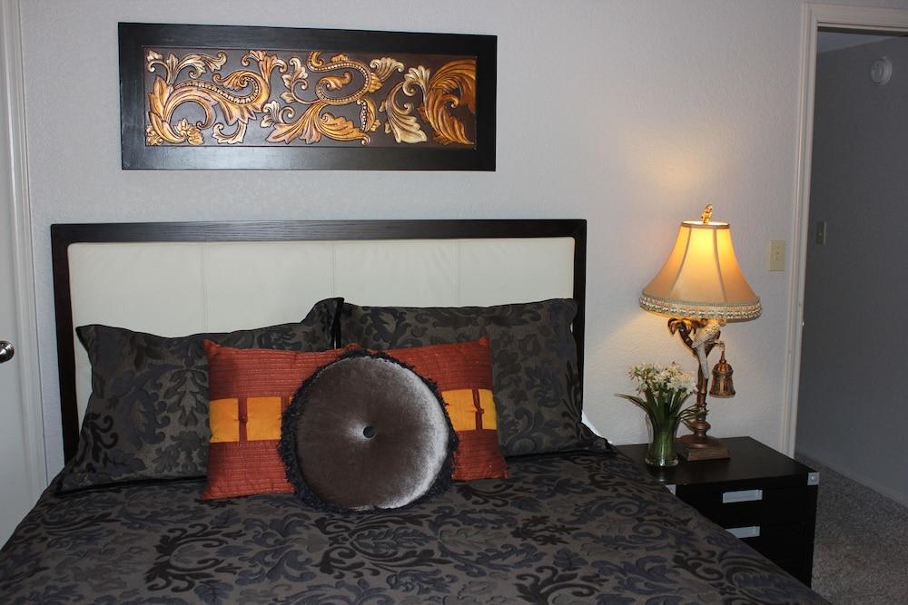 Adobe Village Inn photo 99